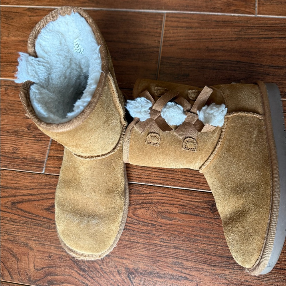 Koolaburra Tan Suede Boots with Bows